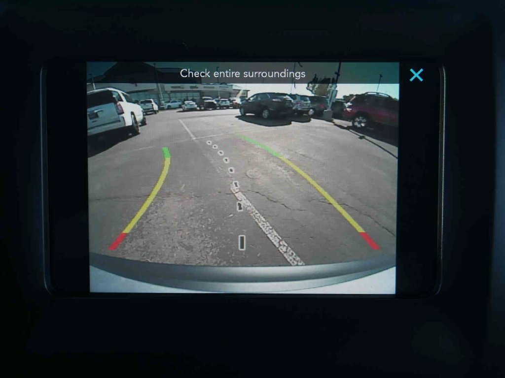Used 2021 Silver Jeep Latitude image 28