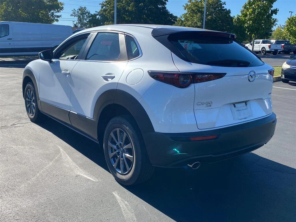 Used 2021 Snowflake White Pearl Mica Mazda 2.5 S image 9