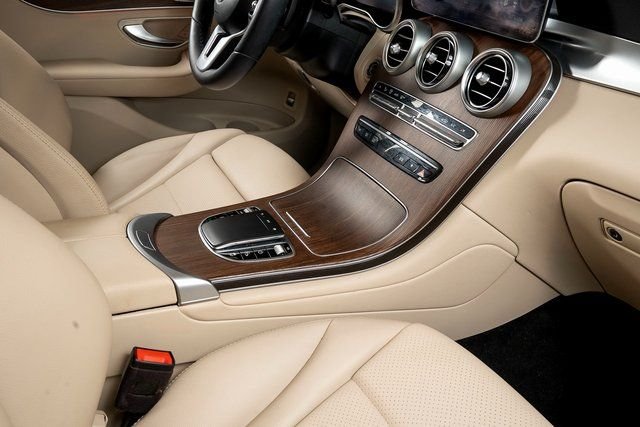 2022 Mercedes-Benz GLC GLC300 - Photo 46
