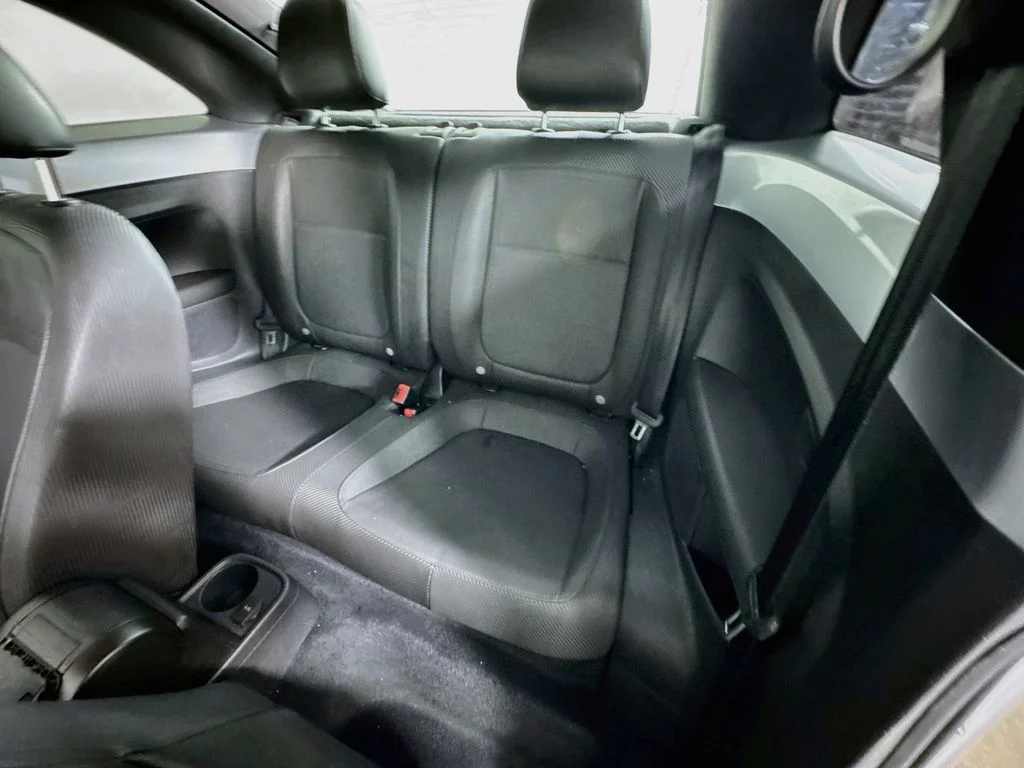 Used 2014 Silver Volkswagen 2.5L image 27