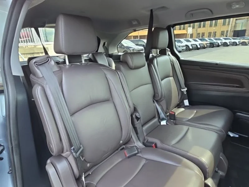 Used 2023  Honda Touring image 19