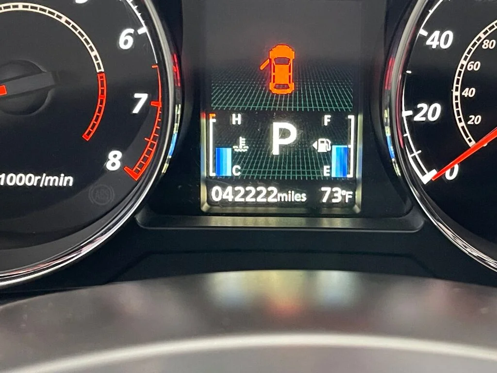 Certified Used 2024 Mercury Gray Metallic Mitsubishi ES image 3