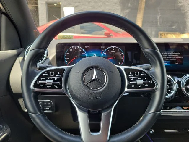 Used 2023 Gray Mercedes-Benz GLA 250 image 19