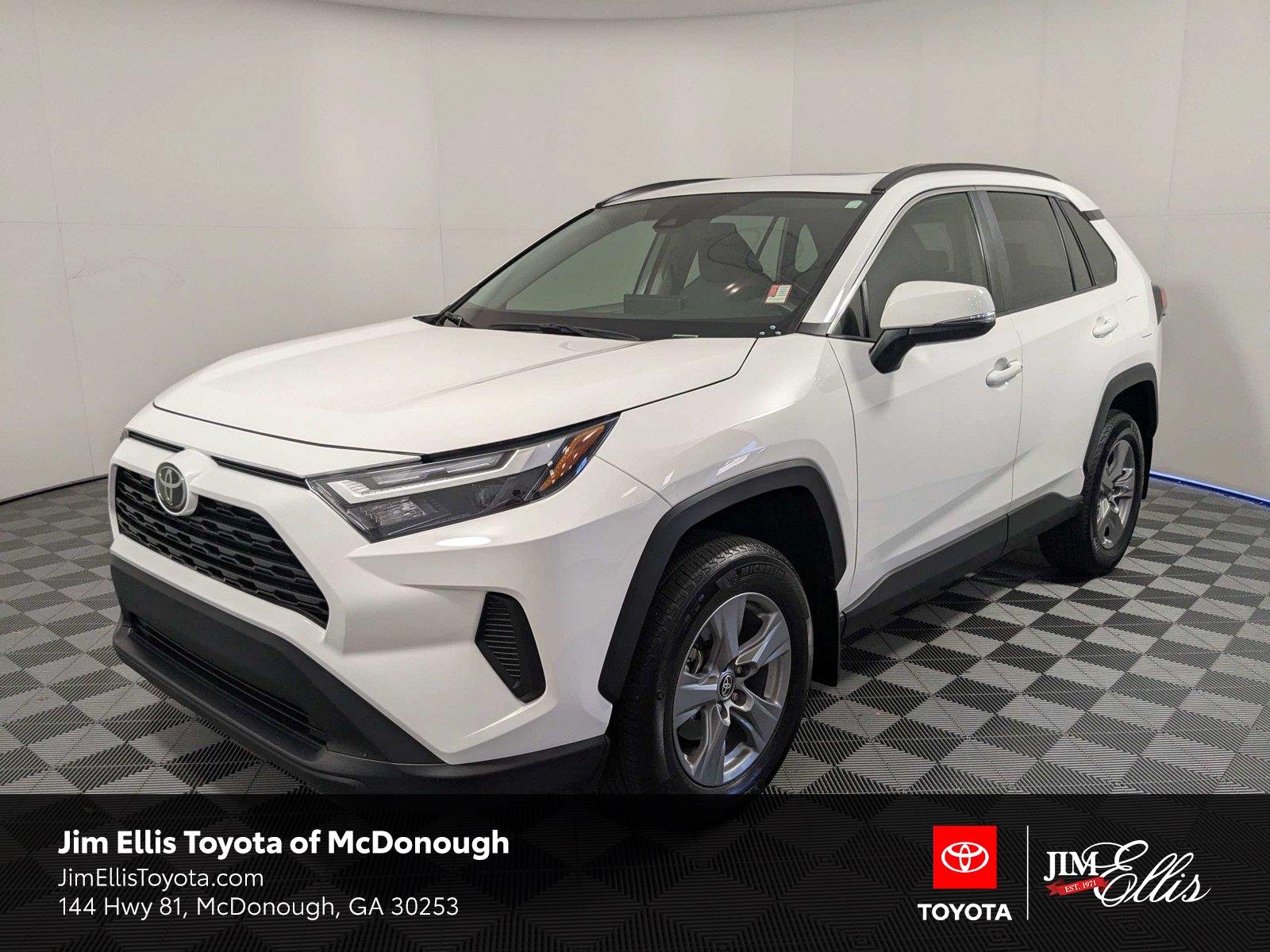 Certified Used 2025 Ice Cap Toyota XLE image 1