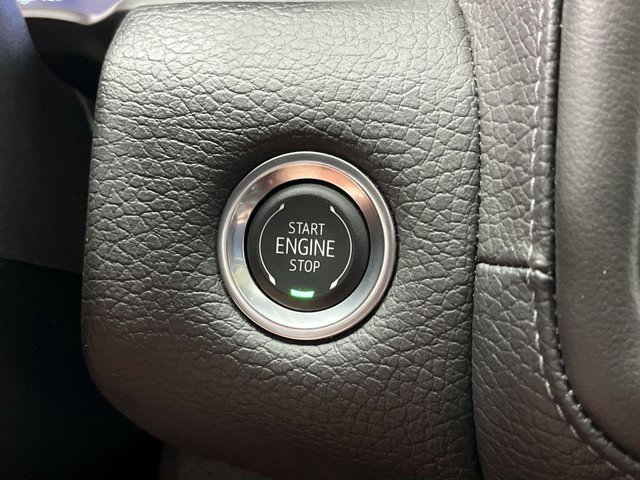 Used 2024 Onyx Black GMC Denali image 23