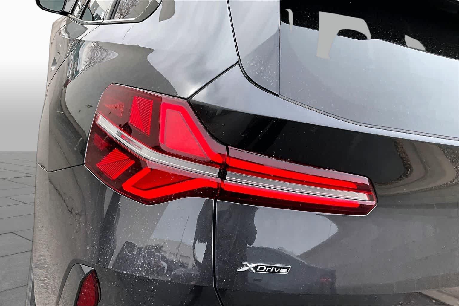 New 2026 Dark Graphite Metallic BMW 30 xDrive image 14