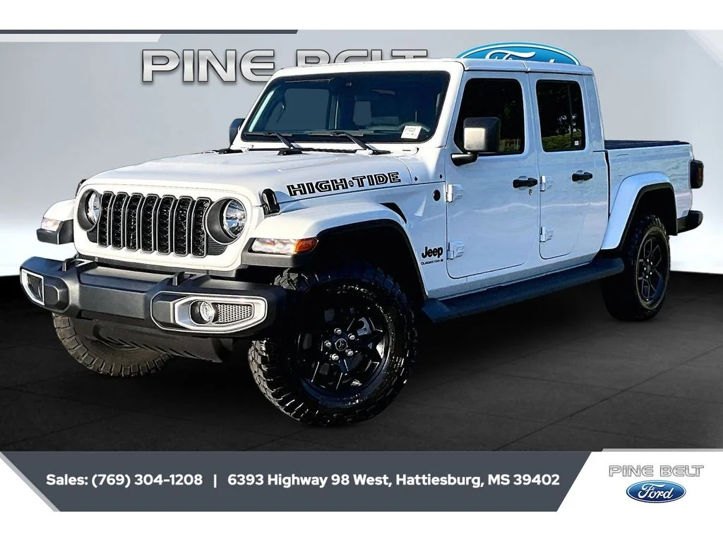 Used 2025 Bright White Clearcoat Jeep High Tide image 10