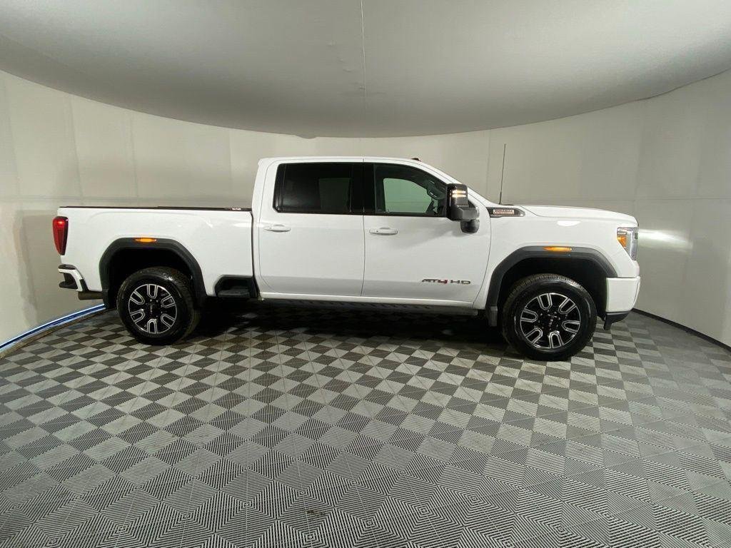 Used 2022 Summit White GMC AT4 image 3