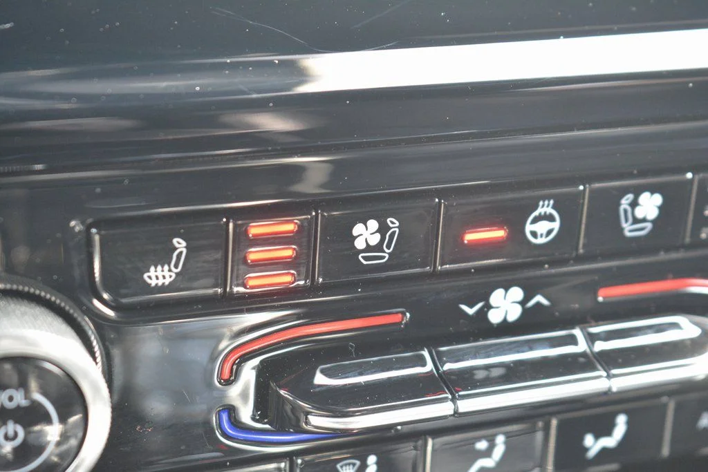 2024 Jeep Grand Cherokee Overland 4xe - Photo 22