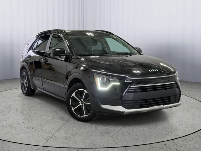 2023 Kia Niro LX HEV's photo