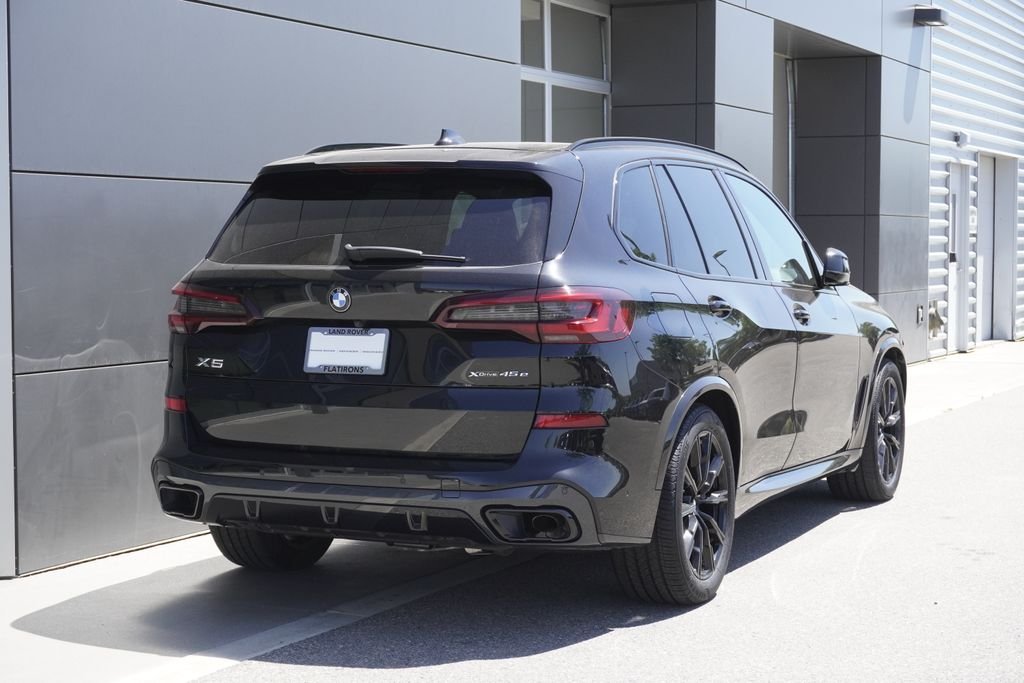 Used 2021 Black BMW xDrive45e image 2