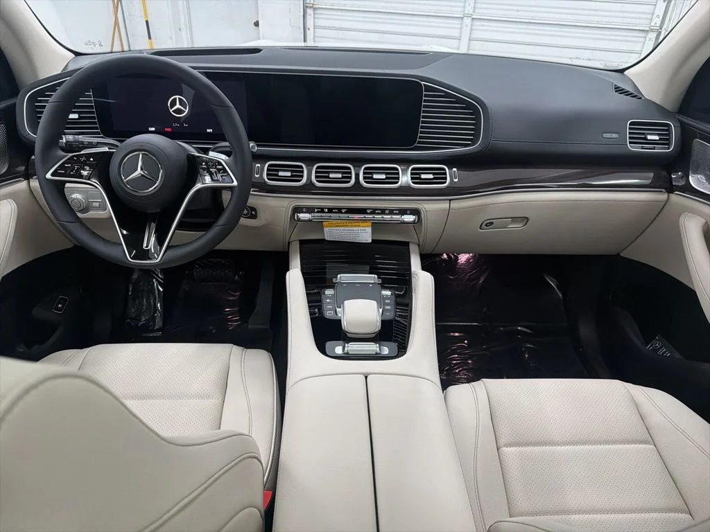 Used 2026 White Mercedes-Benz GLS 450 image 21