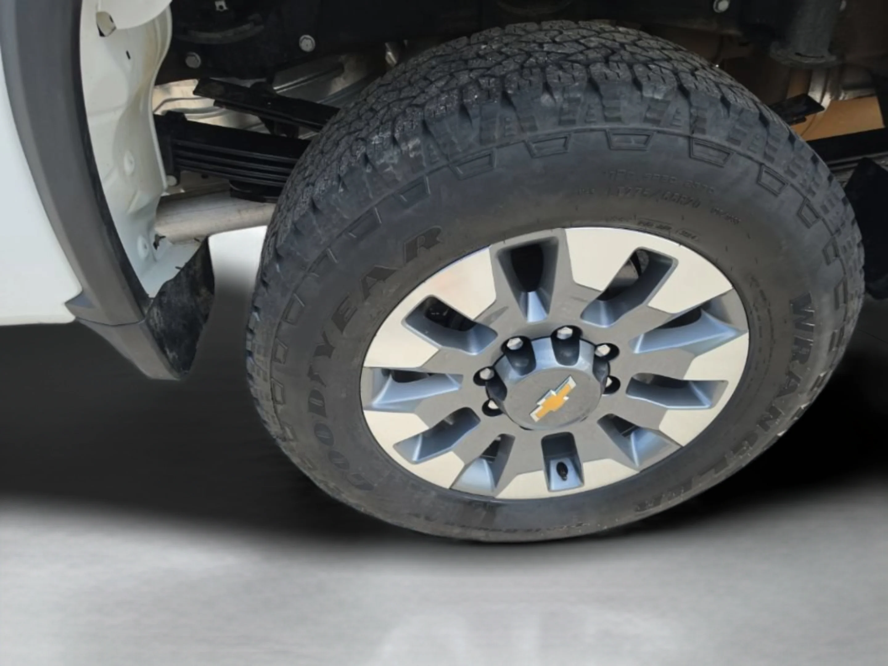 Used 2022 Summit White Chevrolet WT image 32