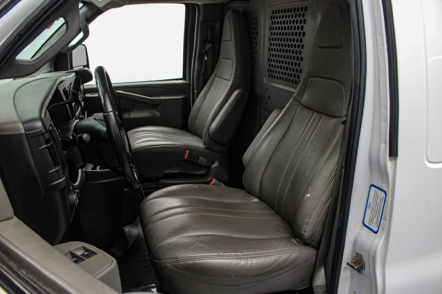 2021 Chevrolet Express Cargo Work Van - Photo 15