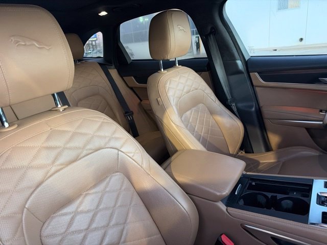 Used 2023  Jaguar P250 S image 15