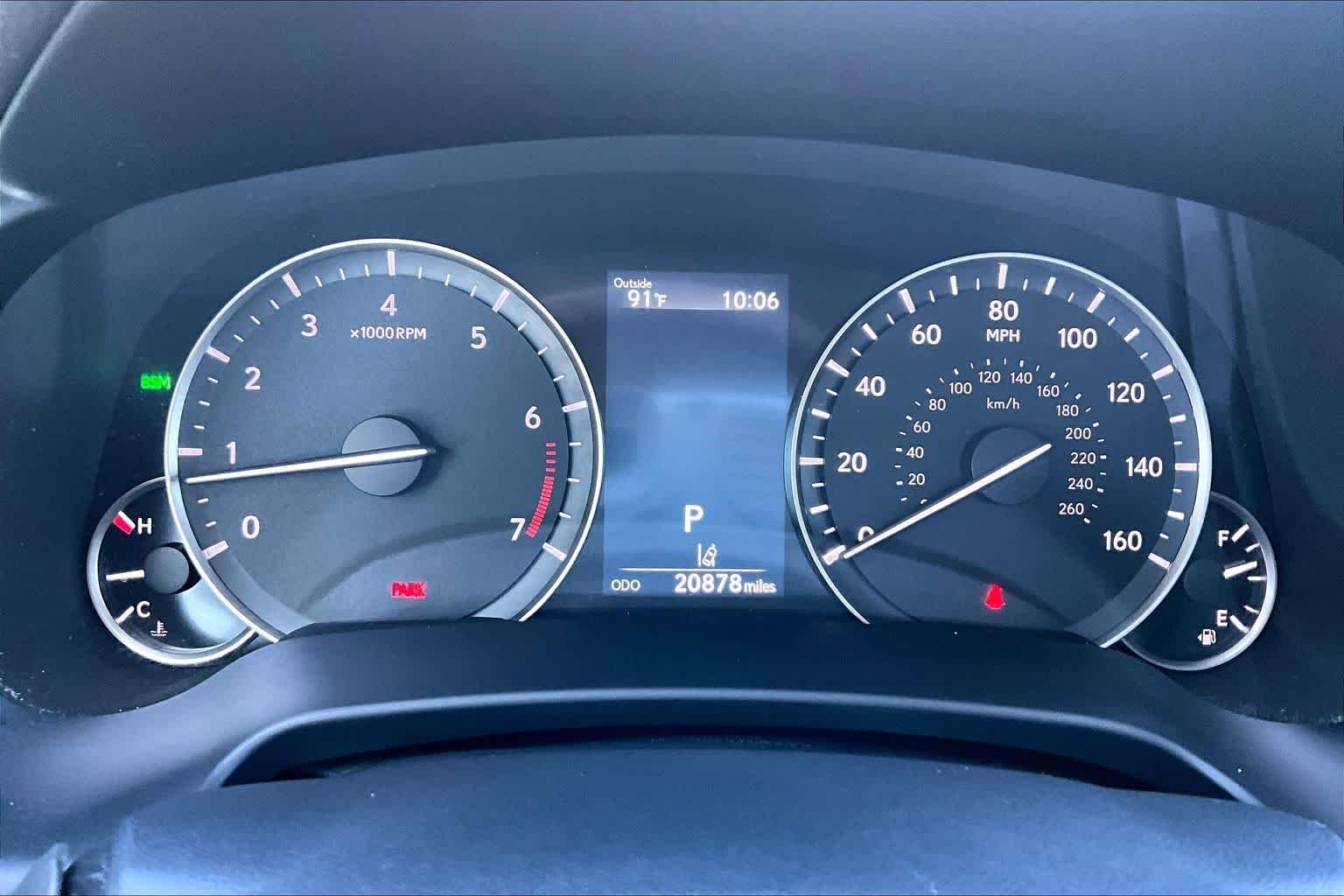 Used 2020 Atomic Silver Lexus  image 24