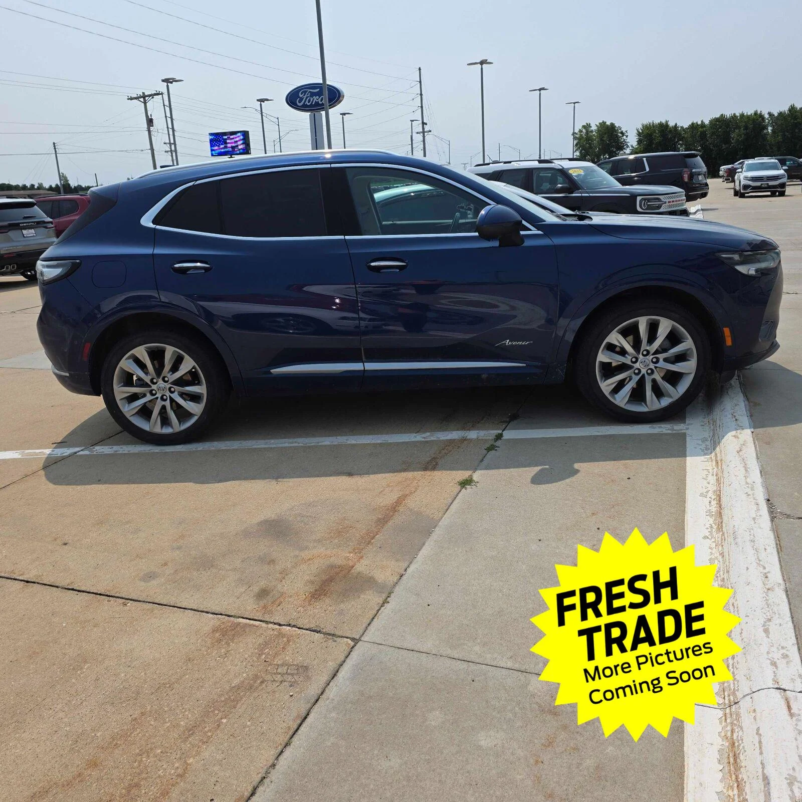 Used 2023 Sapphire Metallic Buick Avenir image 8