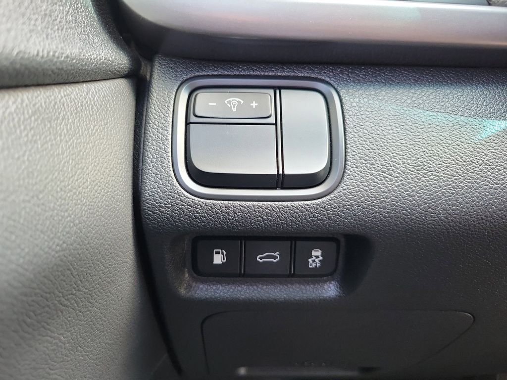 2017 Kia Optima LX - Photo 23