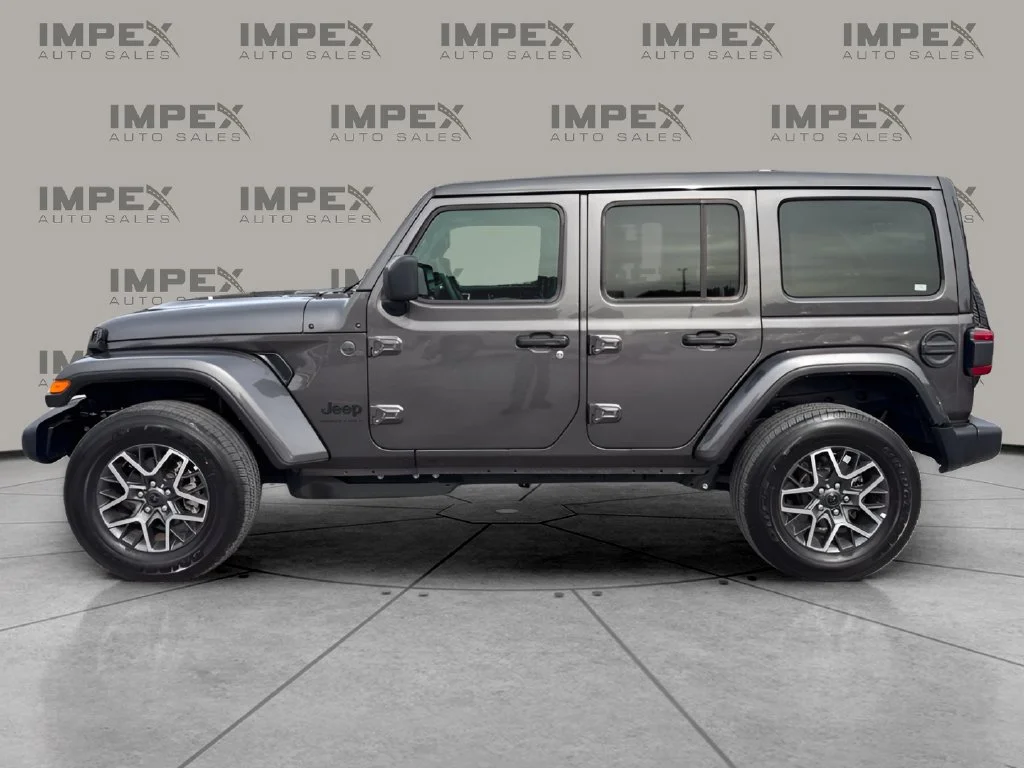 Used 2026 Gray Jeep Sahara image 2