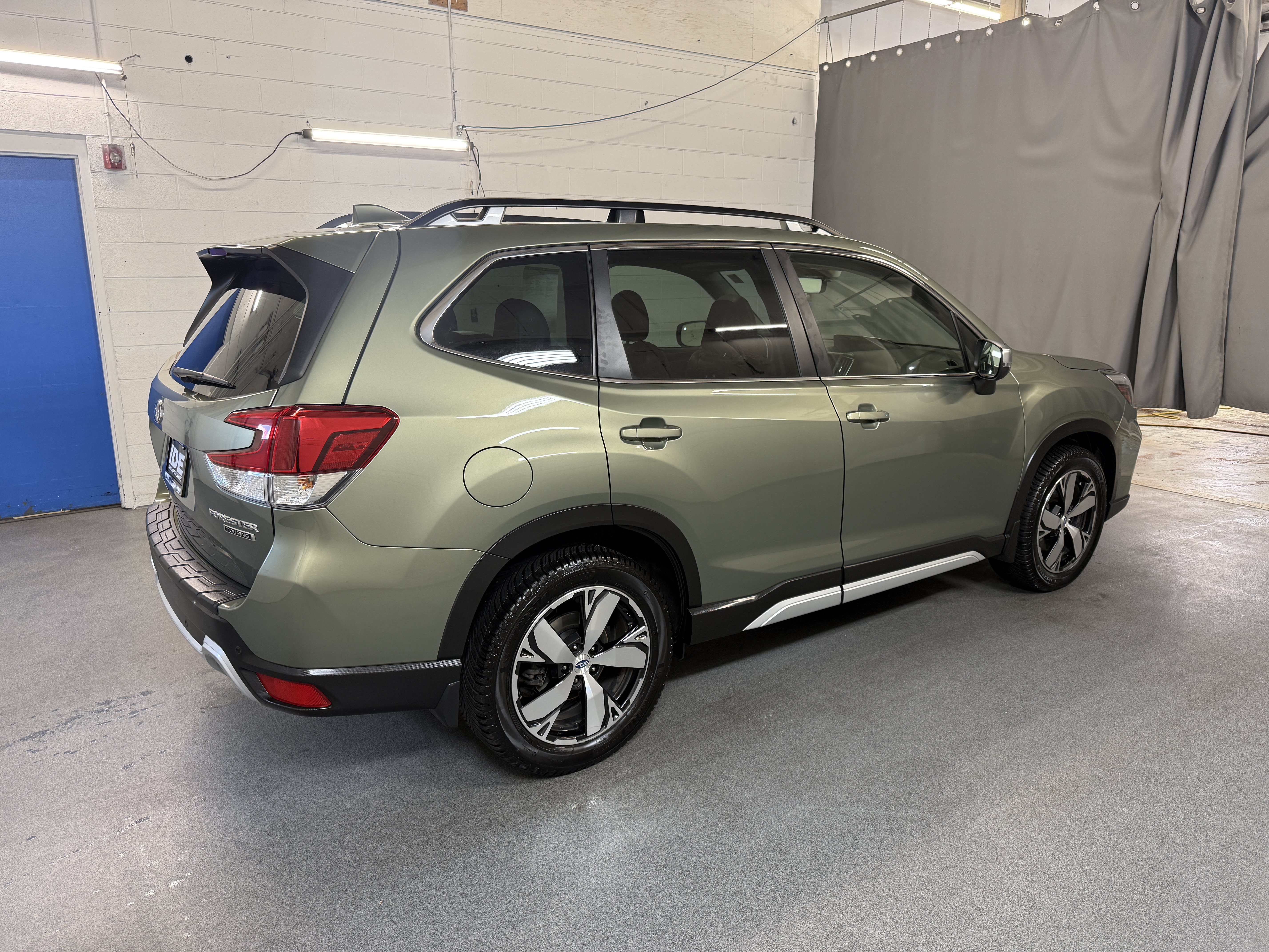 Used 2020 Jasper Green Metallic Subaru Touring image 9