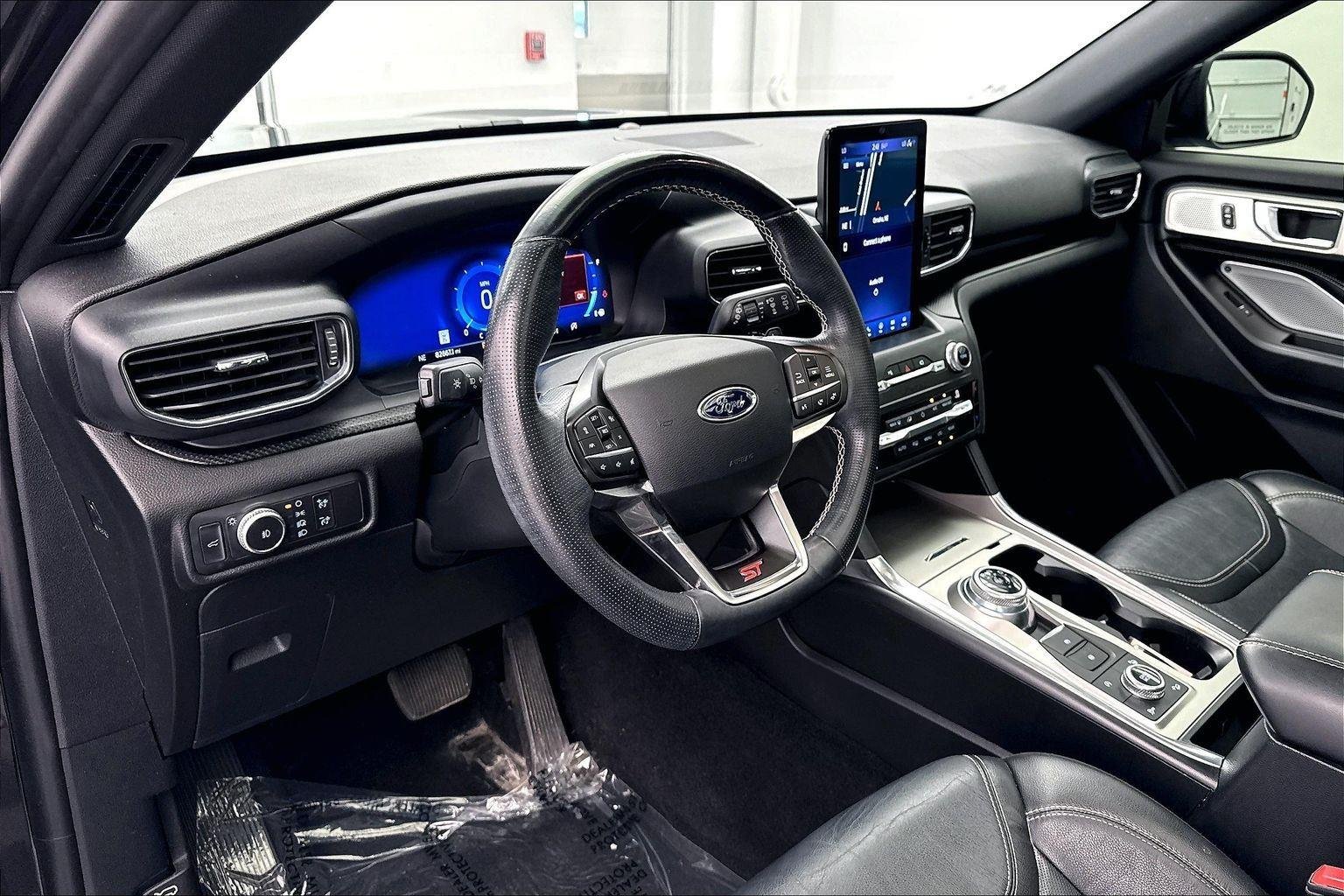 Used 2020 Agate Black Metallic Ford ST image 19