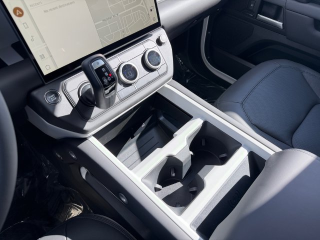 New 2026 Fuji White Land Rover S image 24