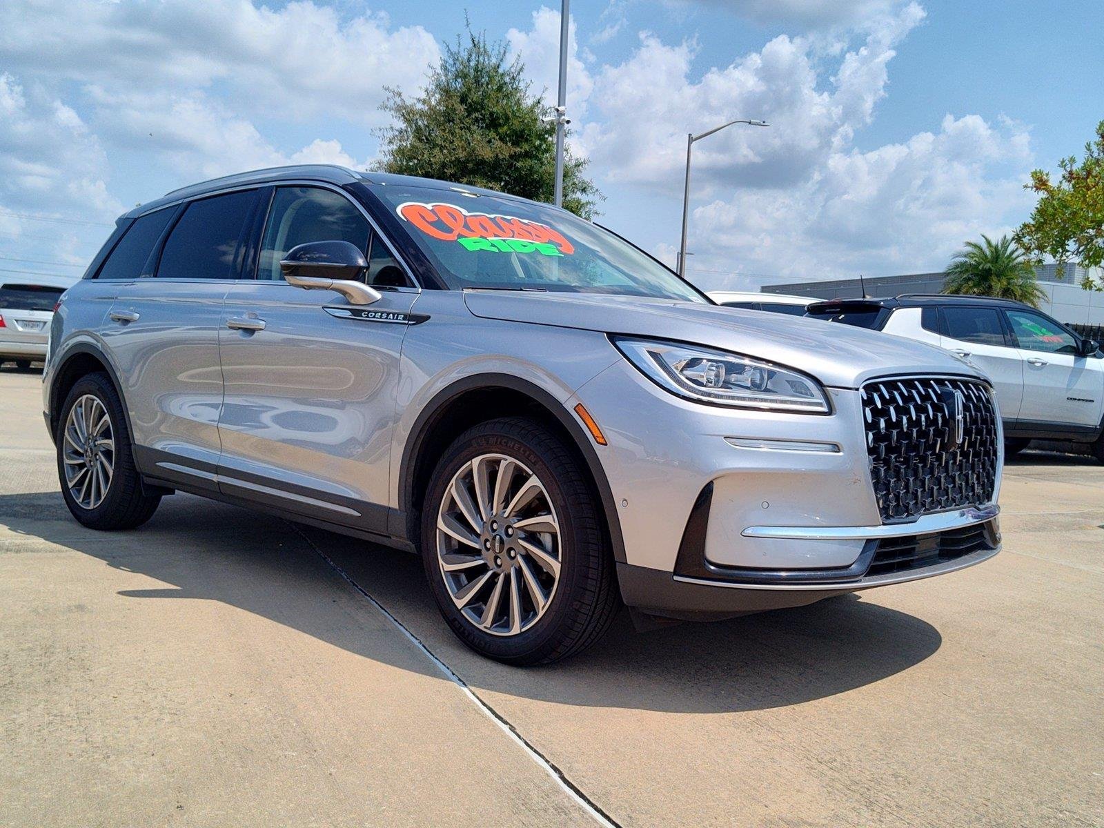 Used 2023 Silver Radiance Metallic Clearcoat Lincoln Reserve image 10