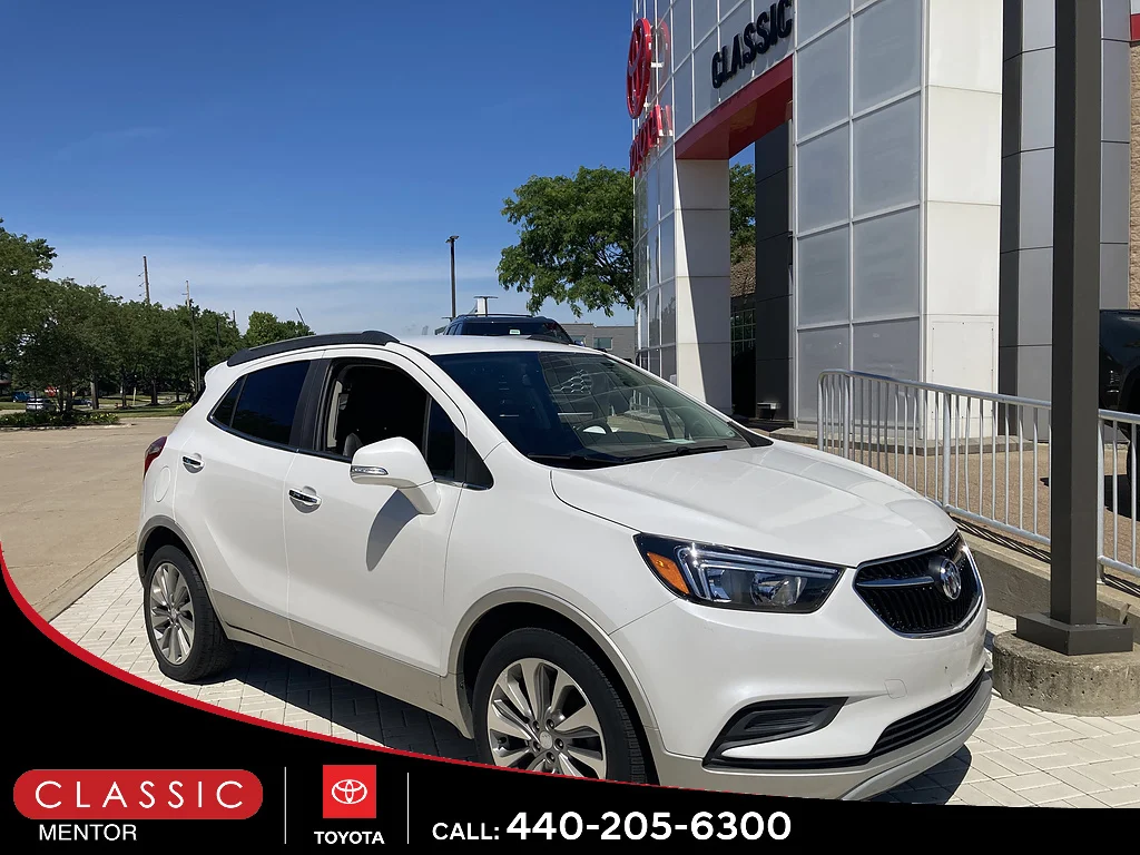 Used 2019 White Frost Tricoat Buick Preferred image 1