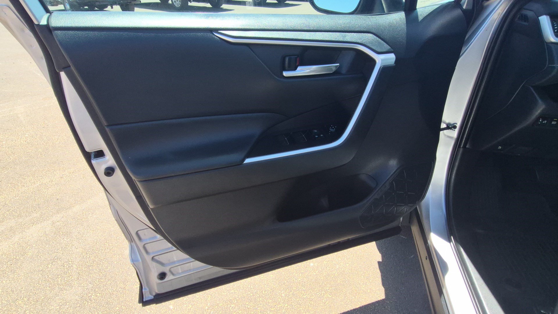 Certified Used 2024 Silver Sky Metallic Toyota Hybrid XLE image 12
