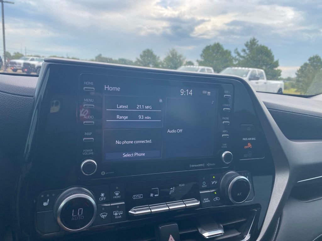 Used 2022 Black Toyota XLE image 22