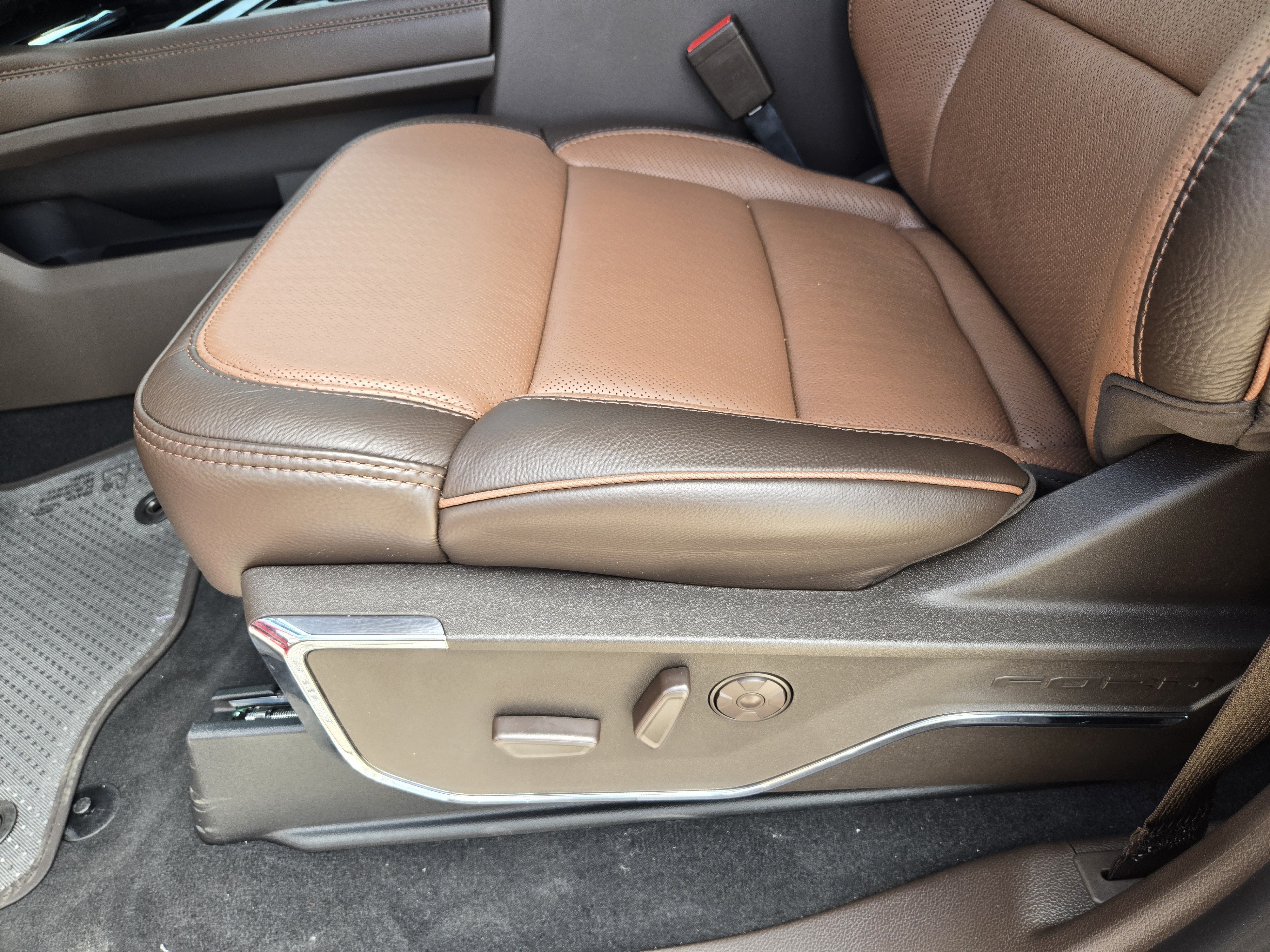 New 2026 Ruby Red Ford F-250 King Ranch image 15