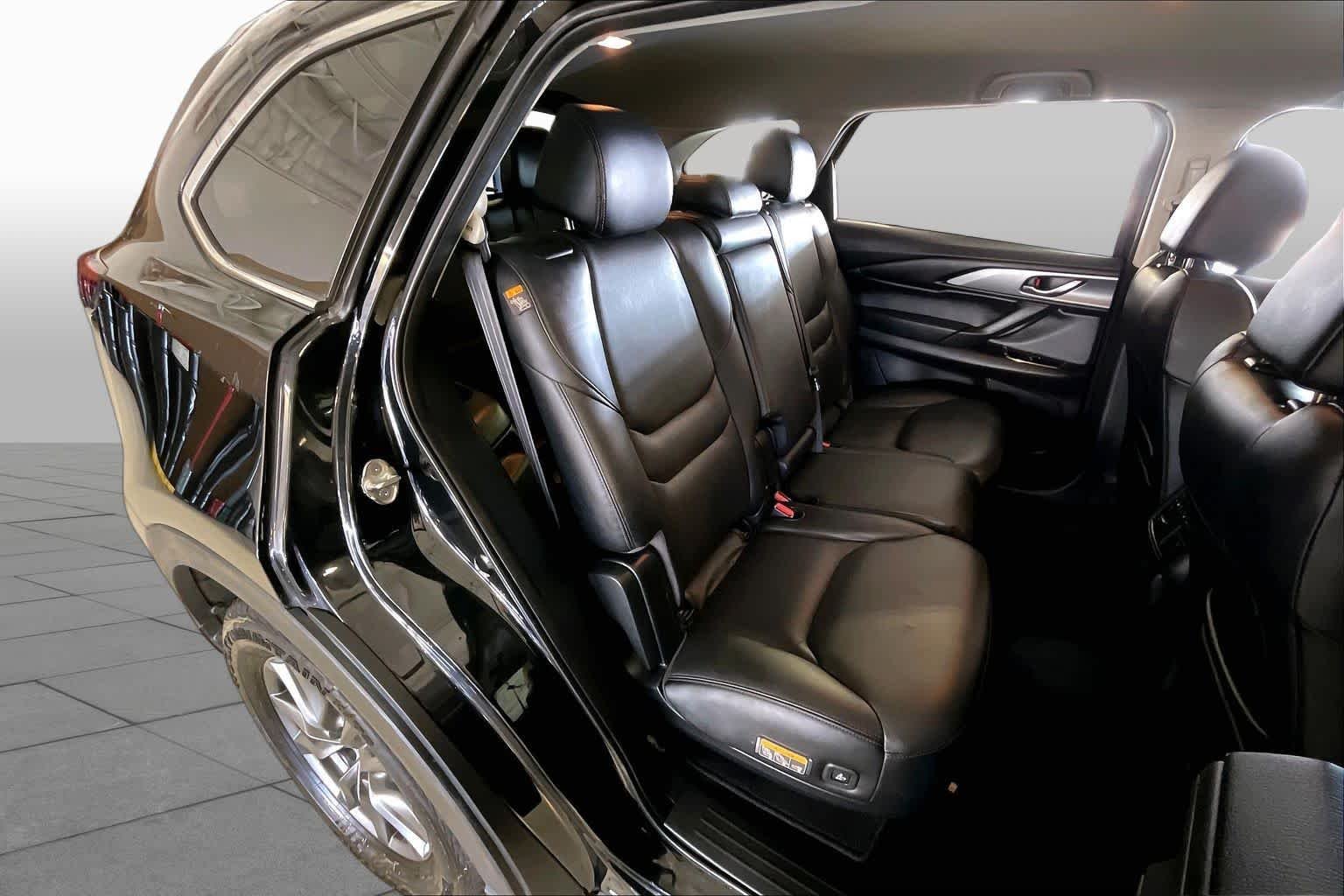 Used 2022 Jet Black Mica Mazda Touring image 17