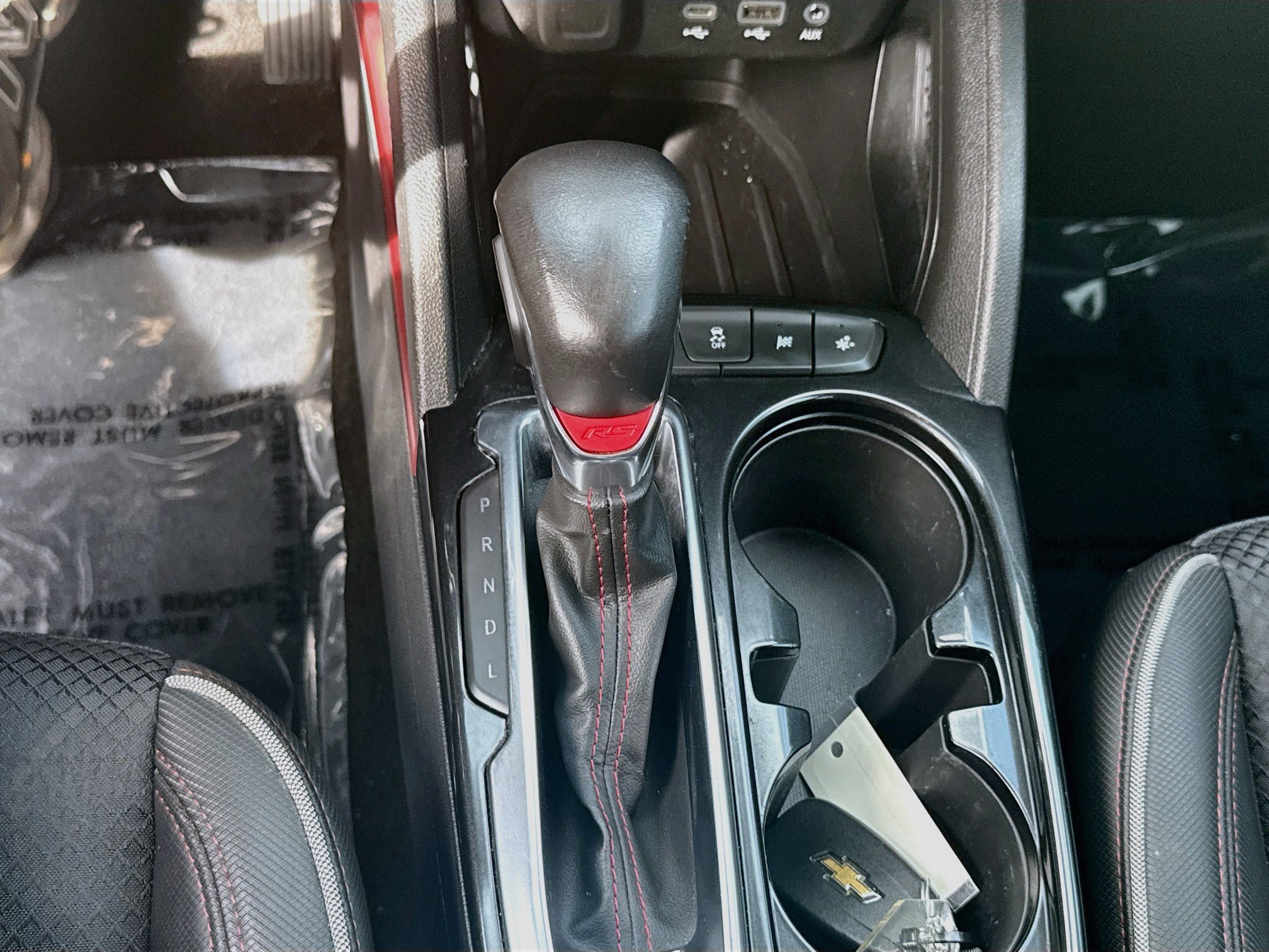 Used 2022 Summit White Chevrolet RS image 16
