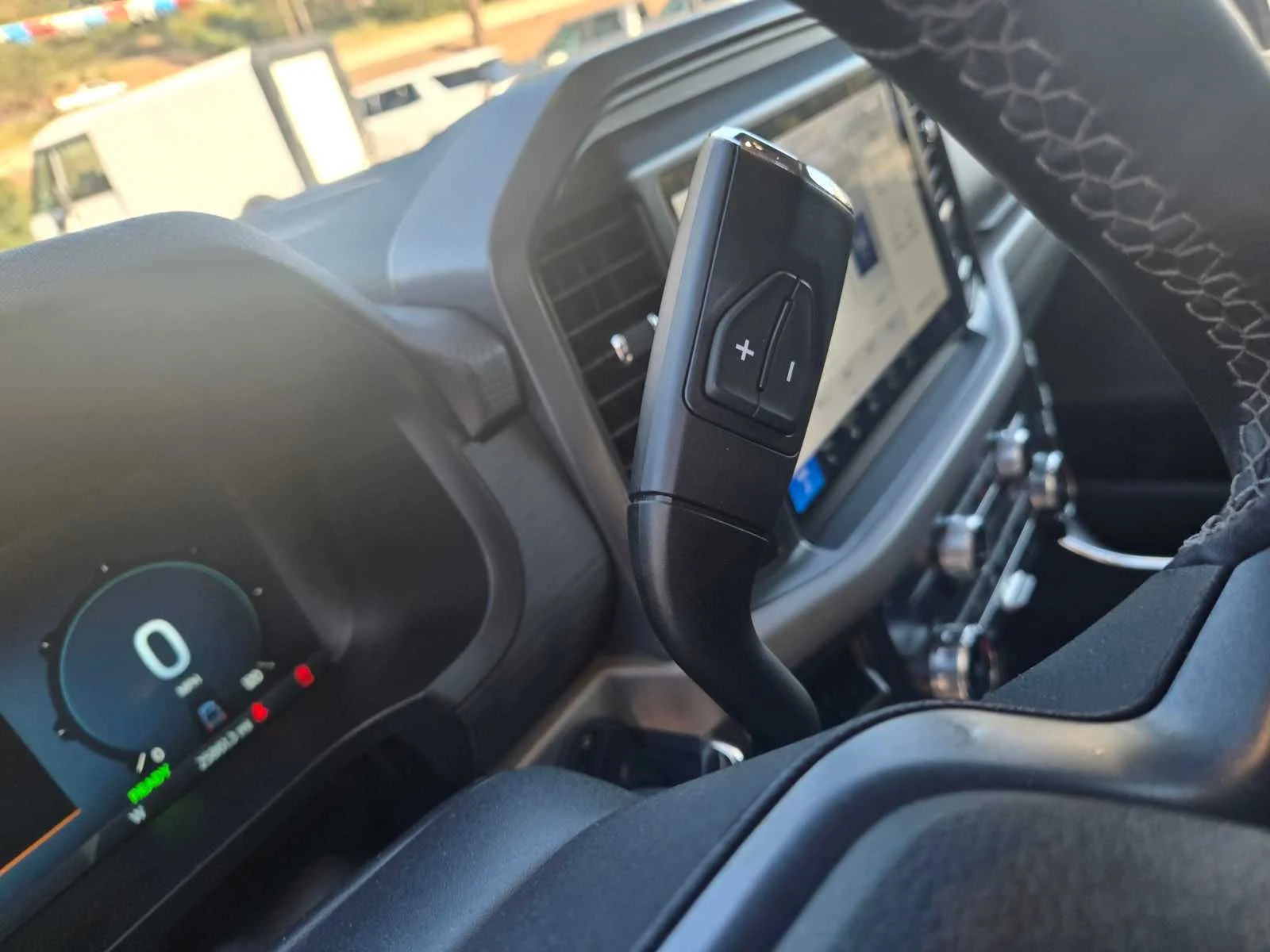 Used 2025  Ford XLT image 16