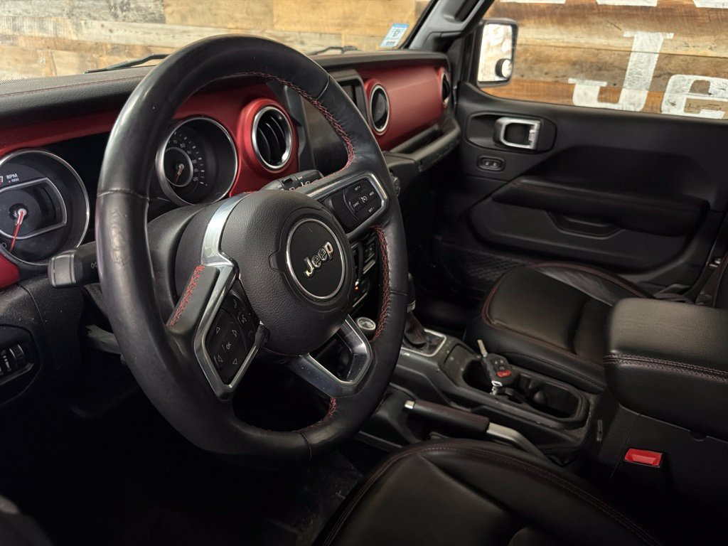 Used 2018 Crystal Metallic Jeep Rubicon image 9