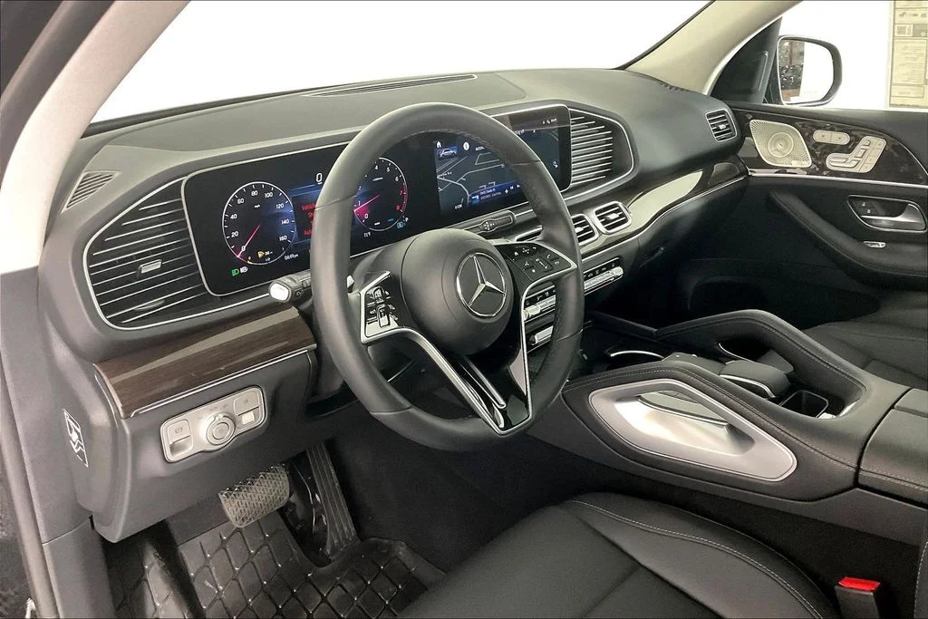New 2026 Black Mercedes-Benz GLE 450 image 6