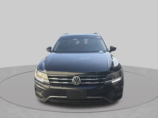 Used 2020 Black Volkswagen 2.0T SE image 9