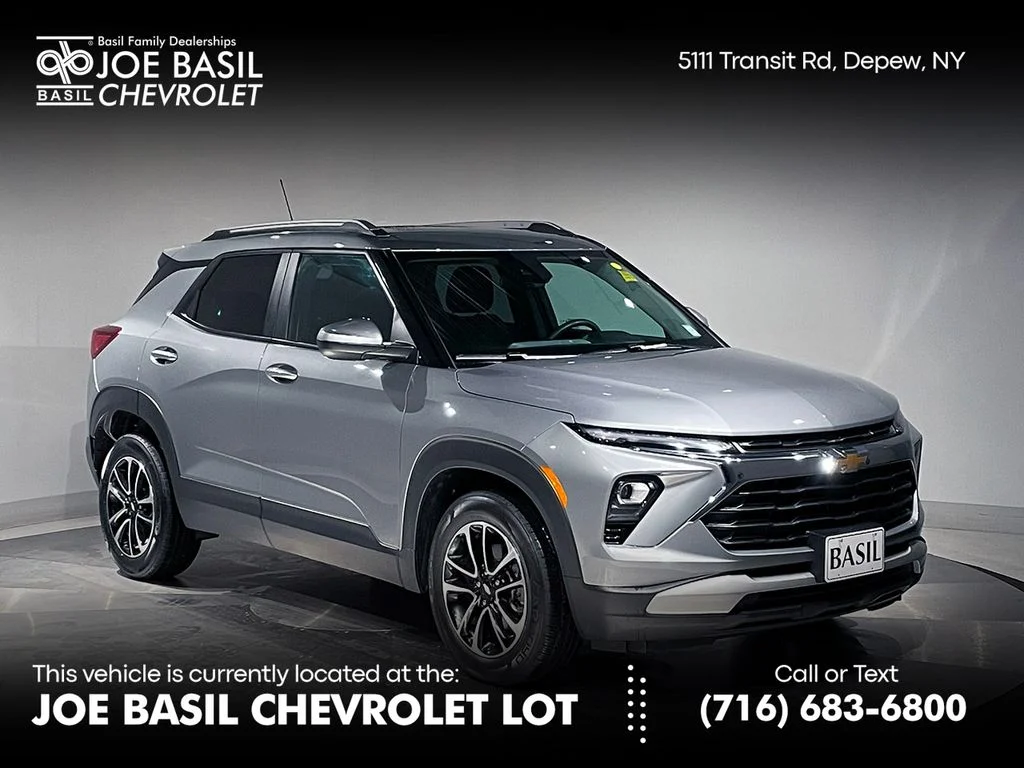 Used 2025 Gray Chevrolet LT image 1