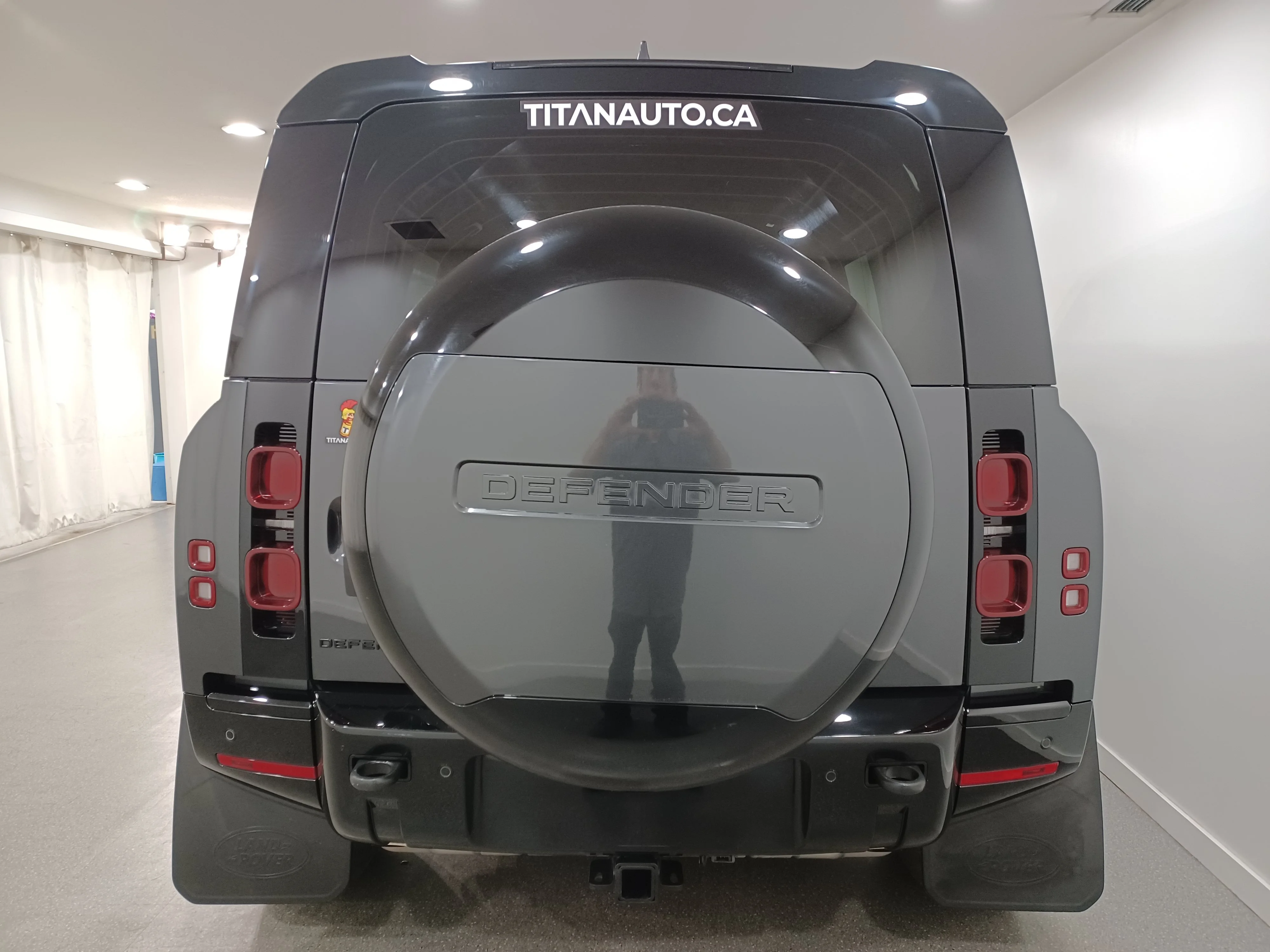 Certified Used 2024 Gray Land Rover X-Dynamic SE image 25