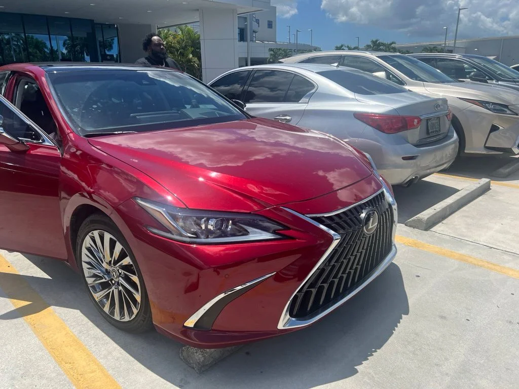 2024 Lexus ES 350 350 Luxury's photo