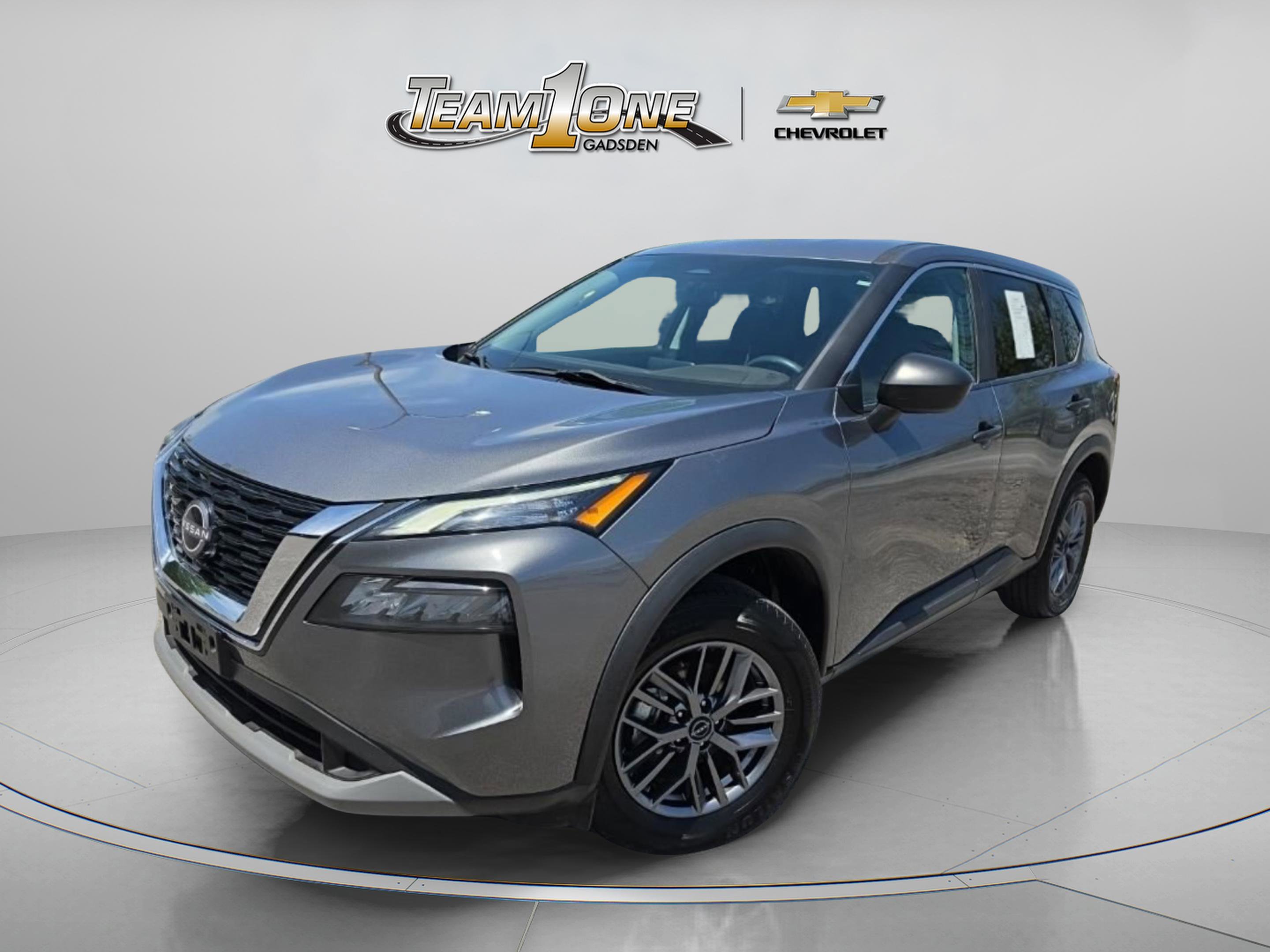 Used 2023 Gry/gray Nissan S image 3