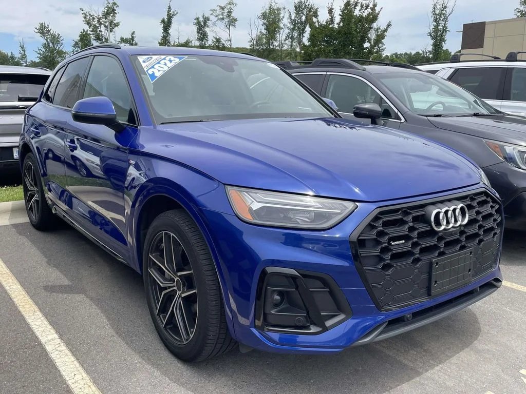 2023 Audi Q5 55 e Premium Plus's photo