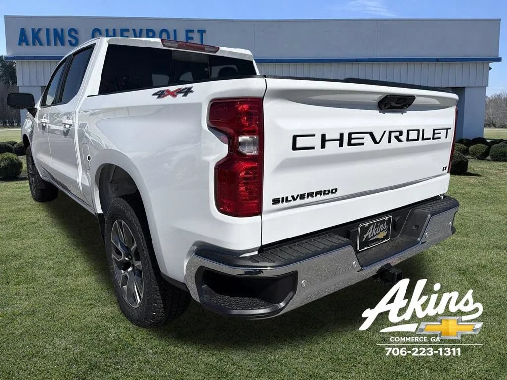 New 2026 Summit White Chevrolet LT image 9