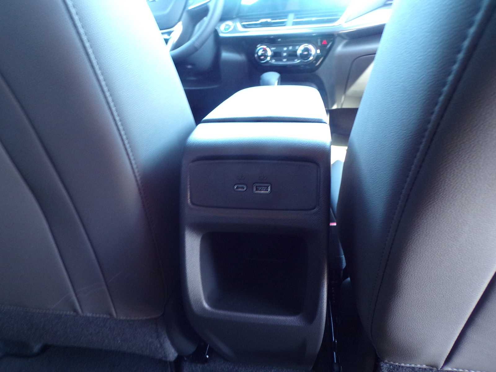 New 2026 Mosaic Black Metallic Chevrolet ACTIV image 20