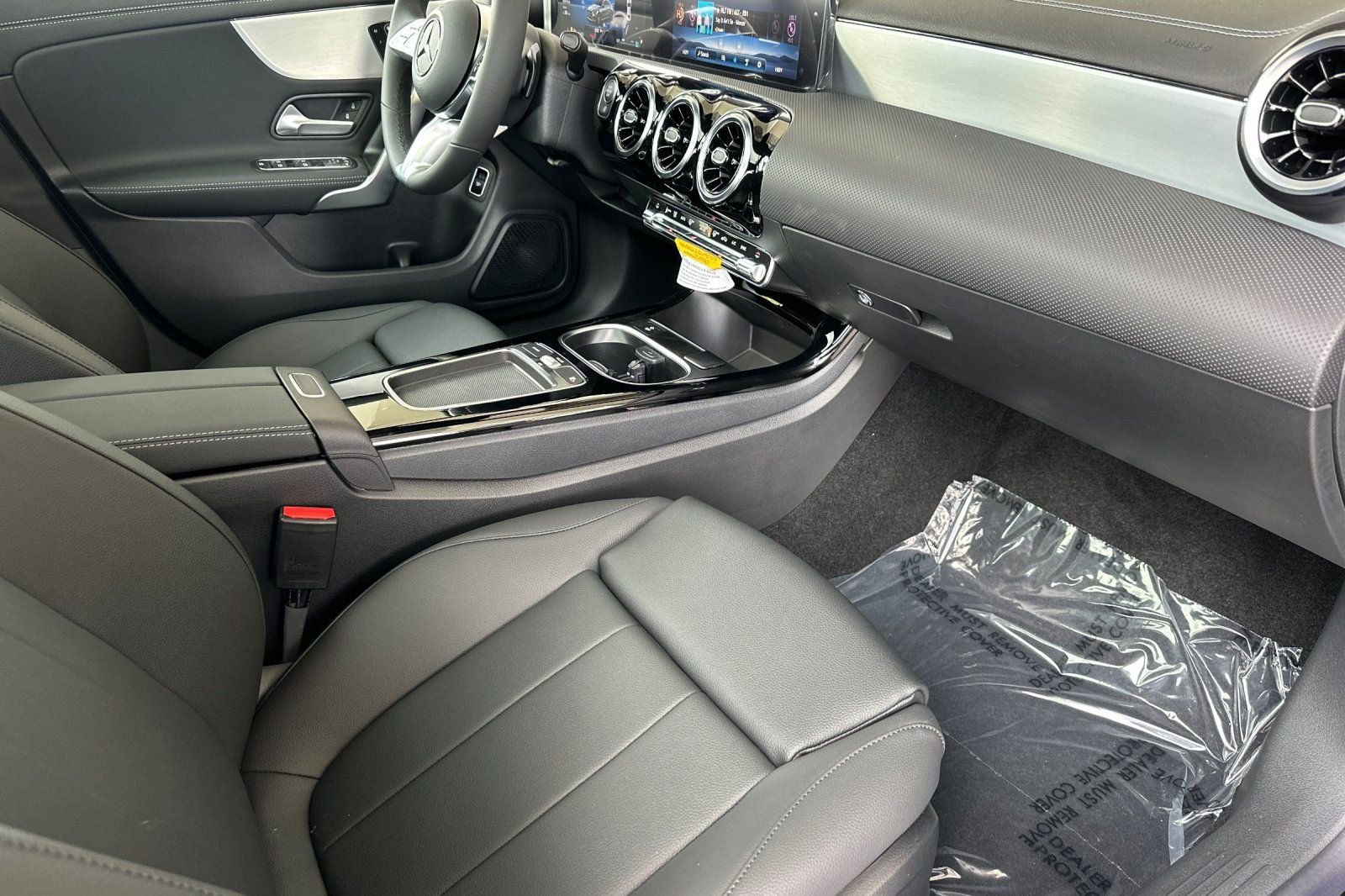 2025 Mercedes-Benz CLA CLA 250 - Photo 13