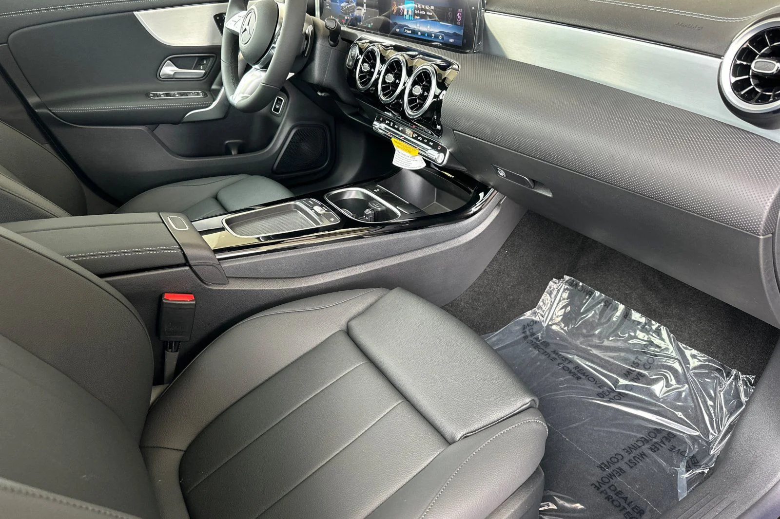 2025 Mercedes-Benz CLA CLA 250 - Photo 13