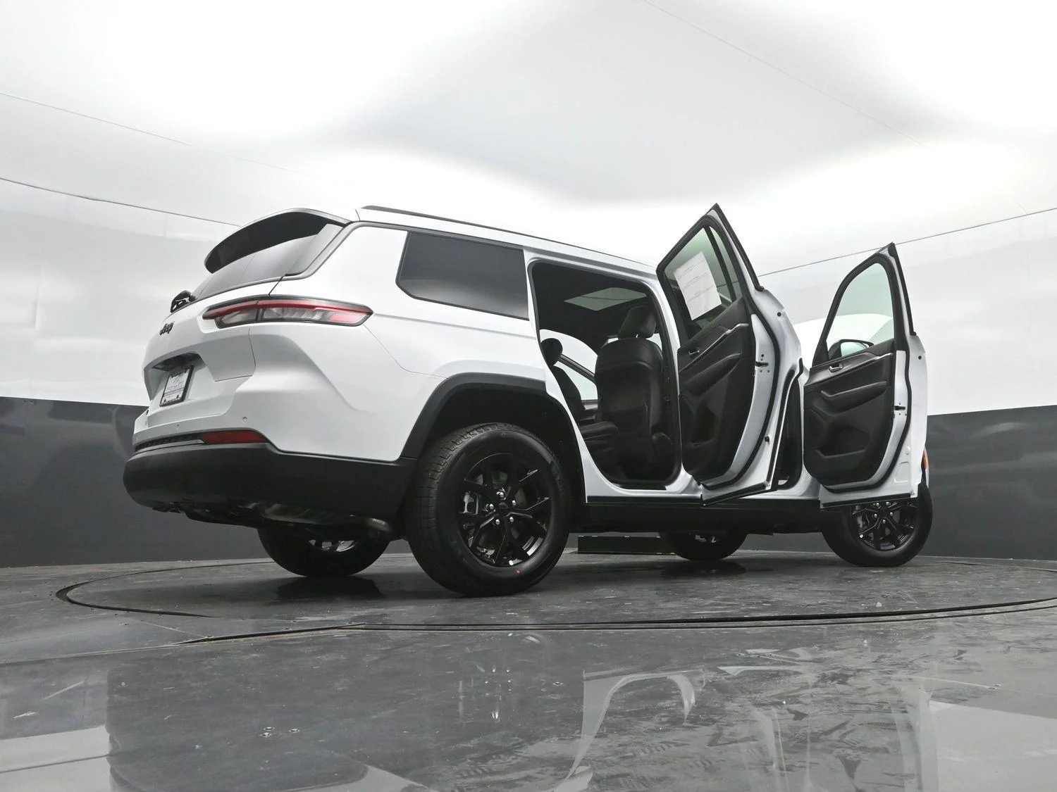 New 2026 Bright White Clear-Coat Exterior Paint Jeep Laredo Altitude image 48
