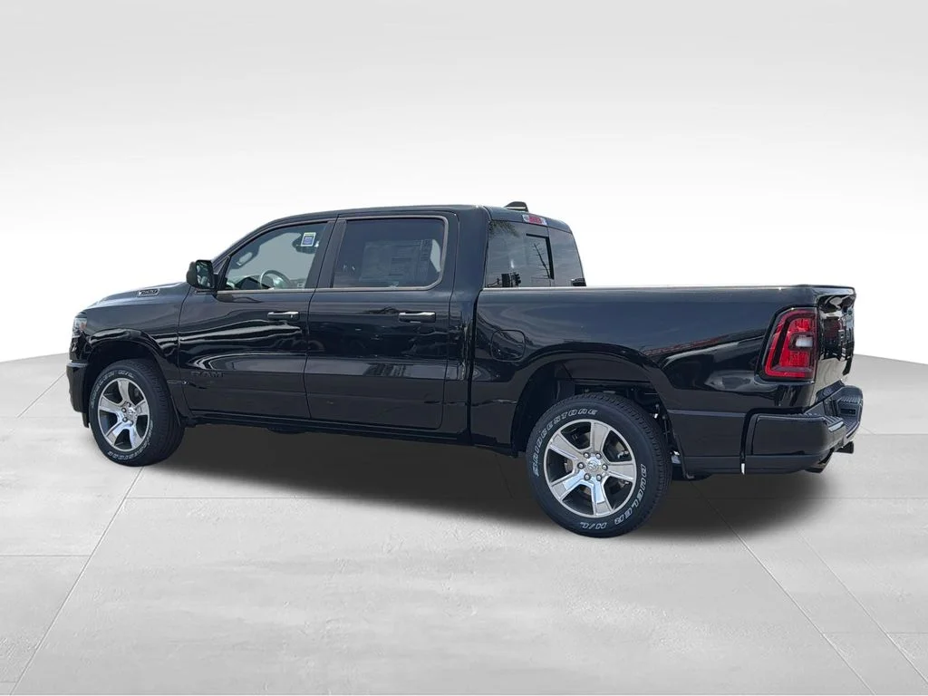 New 2026 Diamond Black Crystal Pearl-Coat Exterior Paint RAM Express image 3