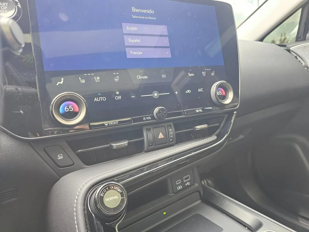 Used 2024  Lexus NX 350 Luxury image 30