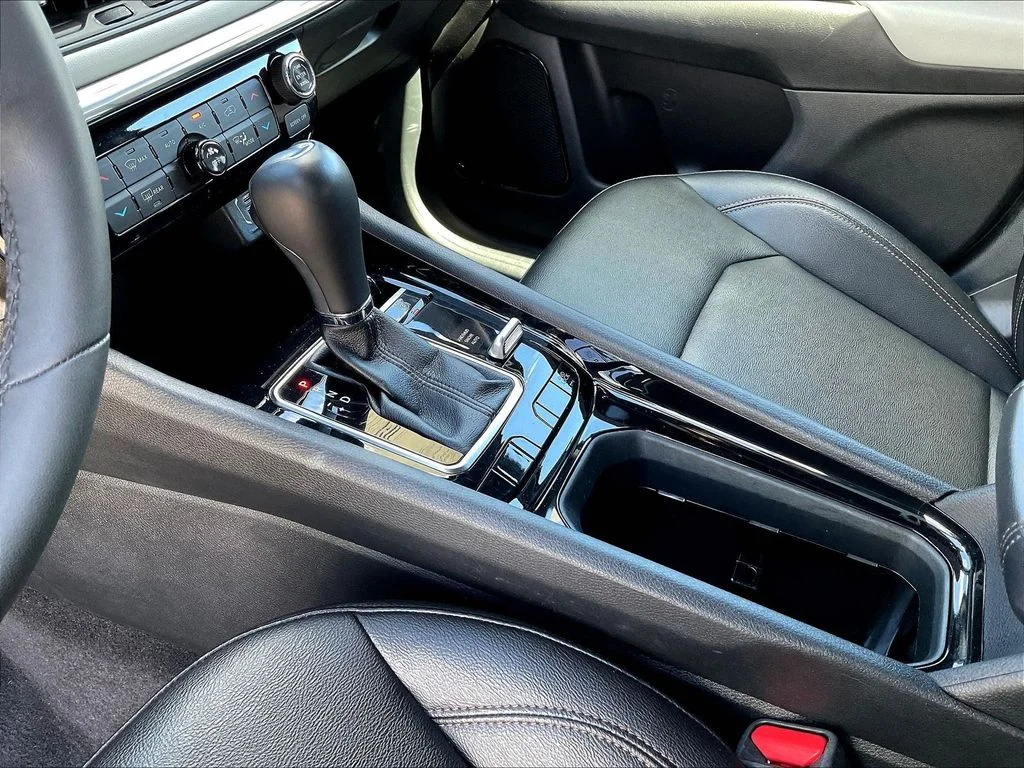Used 2024 Gray Jeep Limited image 18
